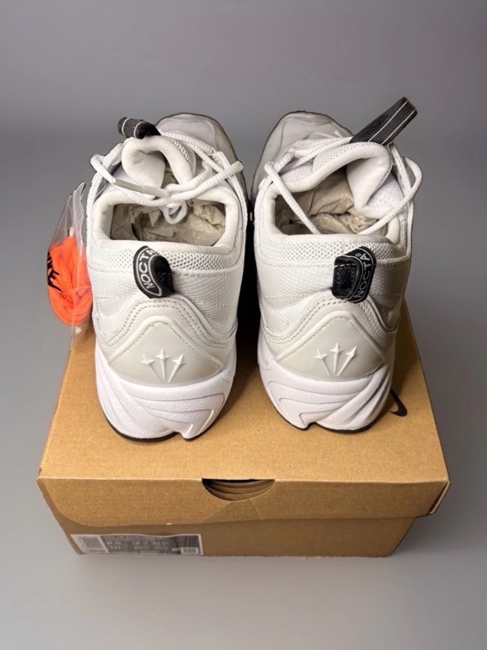 NIKE Air Zoom Drive Drake NOCTA Summit White Orange Laces Men’s SIZE 9.5 NIB - Picture 8 of 9